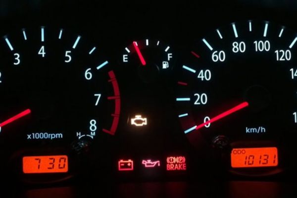 Xe điện và xe hybrid về mốc 0